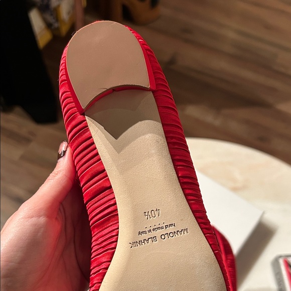 Manolo Blahnik Red Flats with Embellished Buckle - Picture 4 of 5